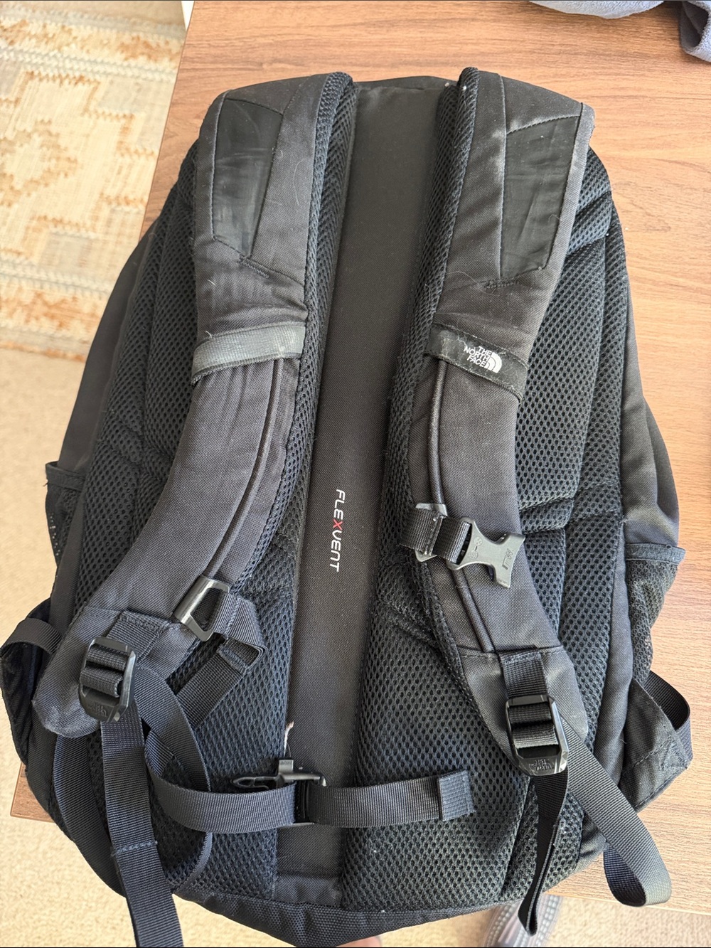 Northface Jester - Picture 2 of 3